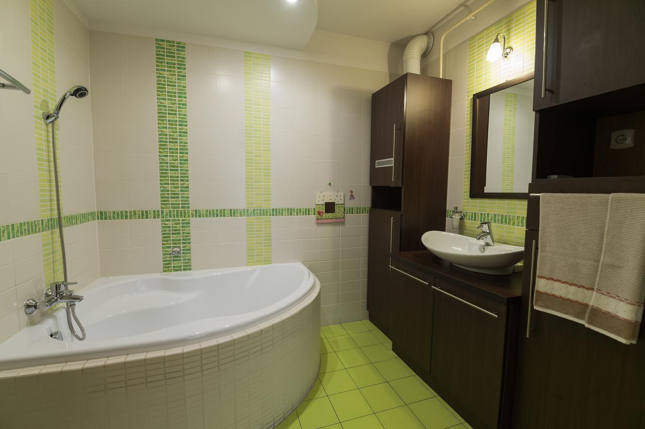 Lujzi Apartman Егер Екстериор снимка