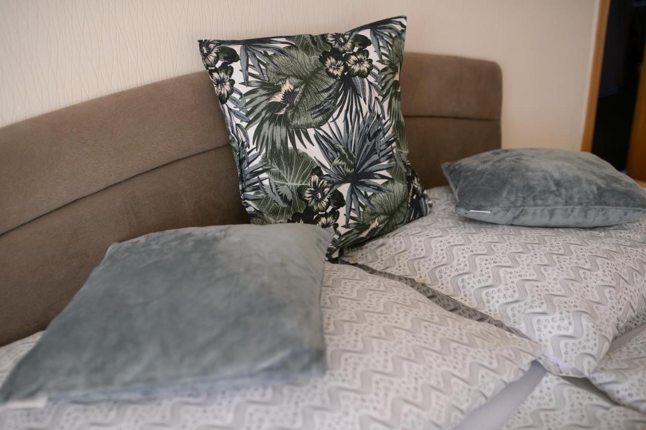 Lujzi Apartman Егер Екстериор снимка